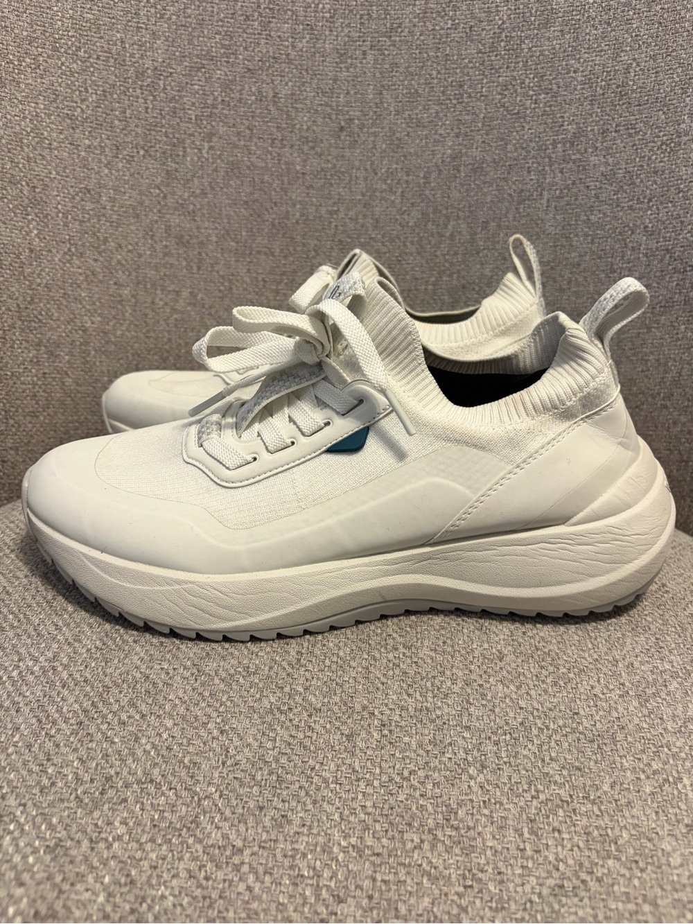 VESSI- woman’s size 8 Stormburst Low Top Waterproof Sneakers